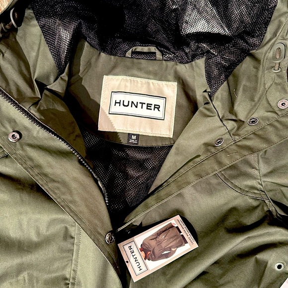 NWT Hunter Ladies' Water & Wind Resistant Rain Jacket, Olive - Picture 5 of 5